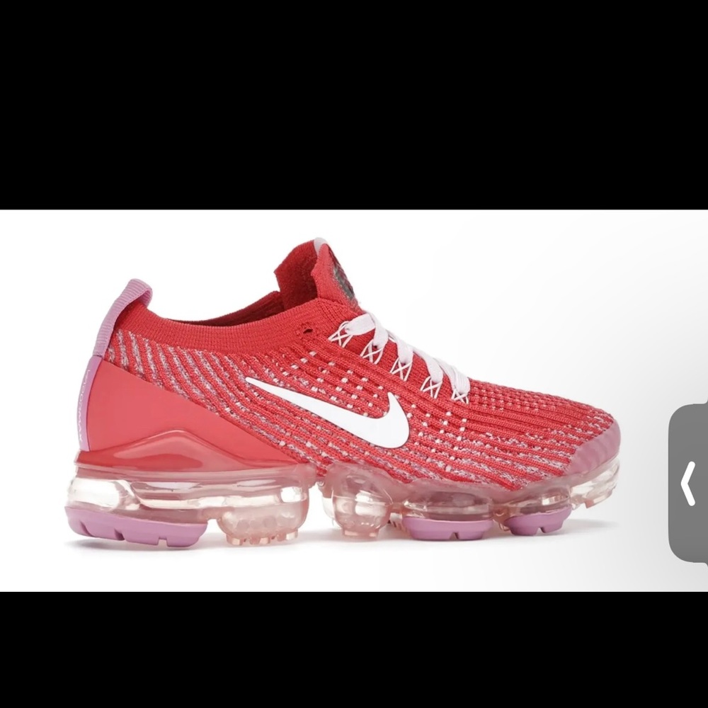 Pink Nike flyknit vapormax 3s